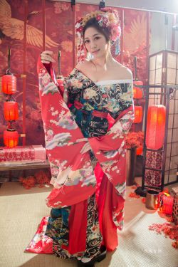 少妇一边呻吟一边说使劲视频